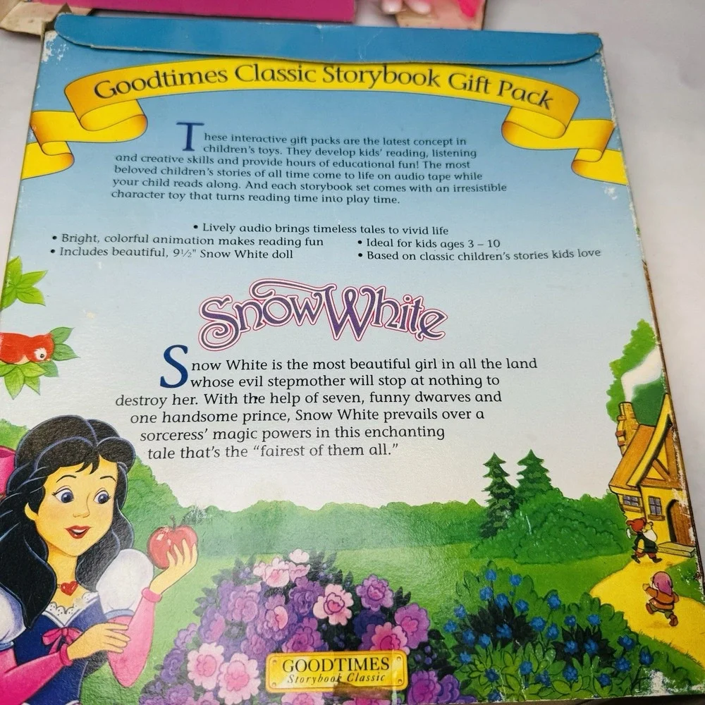 Vintage Snow White‎ Storybook Gift Pack Doll Read-A-Long Audio Cassette Book Set